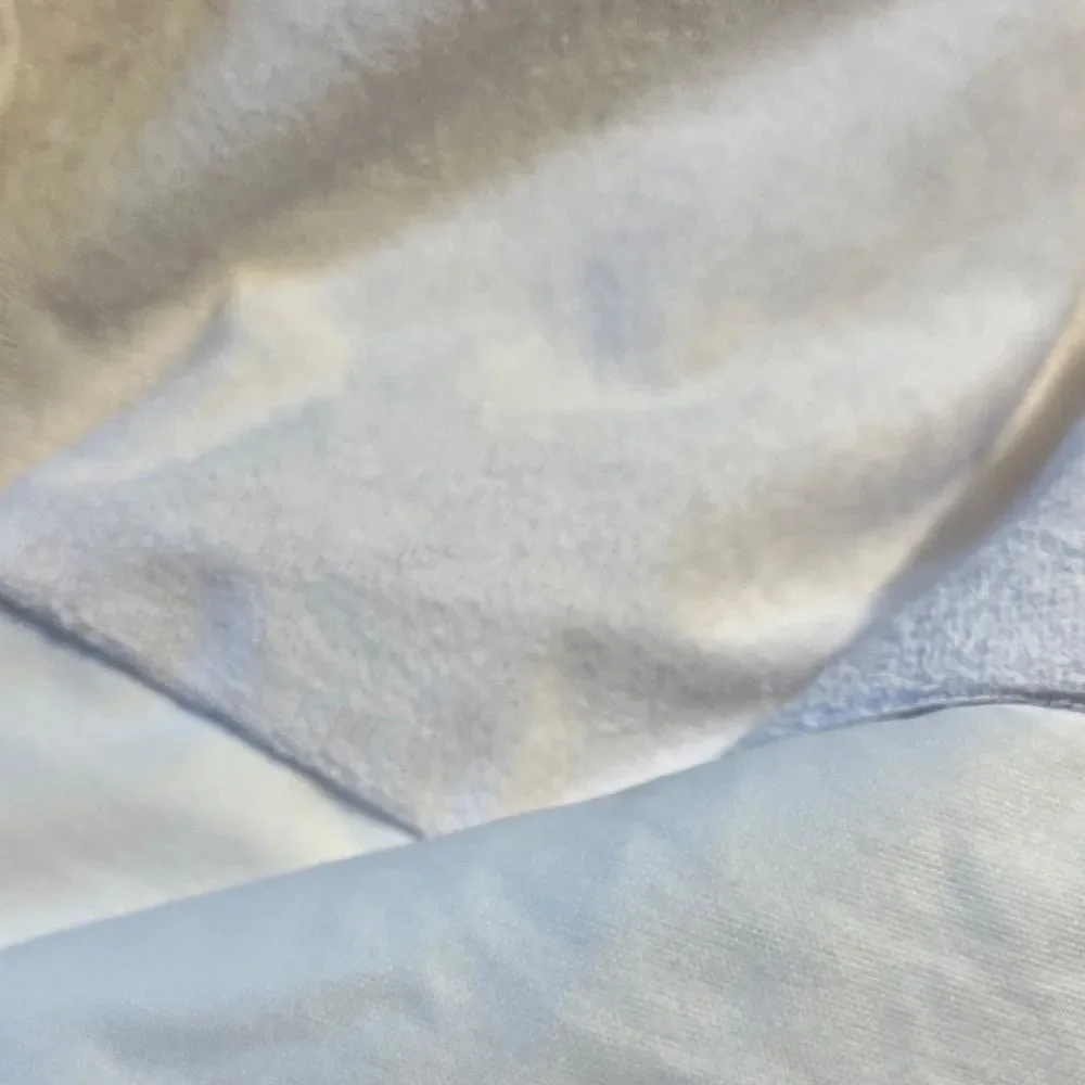 King zippered mattress encasement in box 2